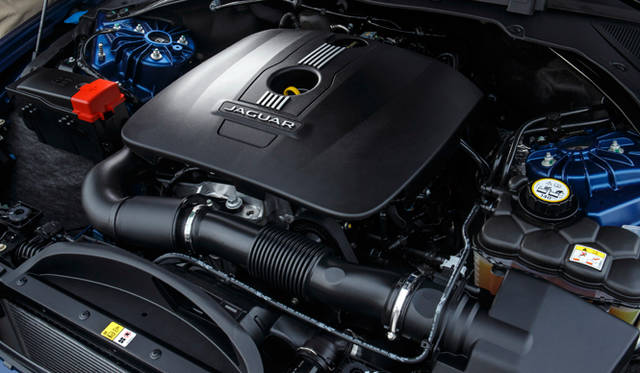 Jaguar XE|ジャガー XE Jaguar XE R-Sport|ジャガー XE R-スポーツ