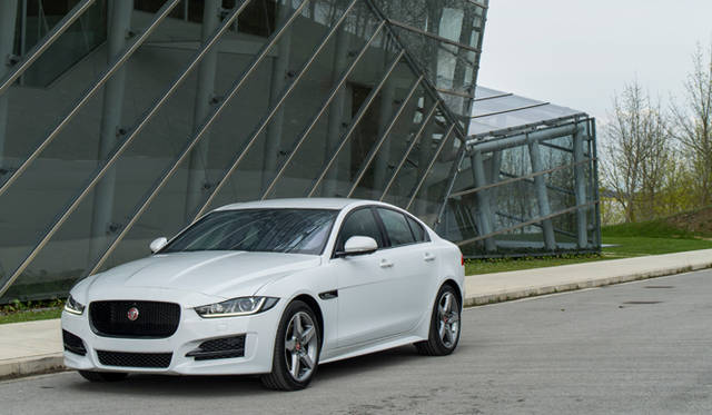 00306_jaguar_xe_180ps_diesel_r-sport Jaguar XE R-Sport|ジャガー XE R-スポーツ