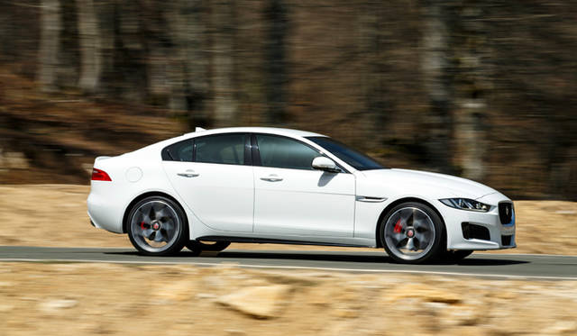 00304_jaguar_xe_240ps_s Jaguar XE S|ジャガー XE S