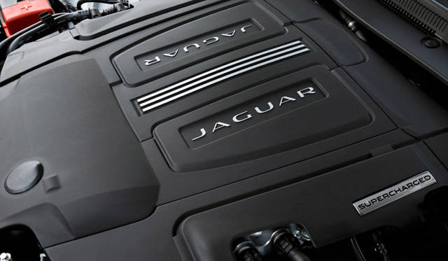 00321_jaguar_xe_240ps_s Jaguar XE S|ジャガー XE S