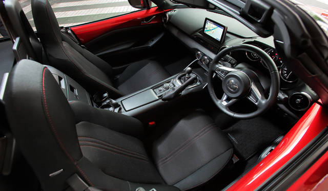 09_Mazda_Roadster