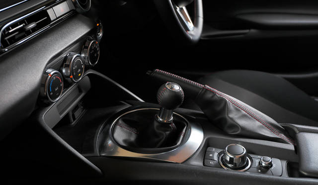 14_Mazda_Roadster