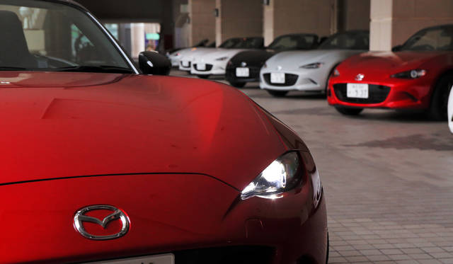 21_Mazda_Roadster