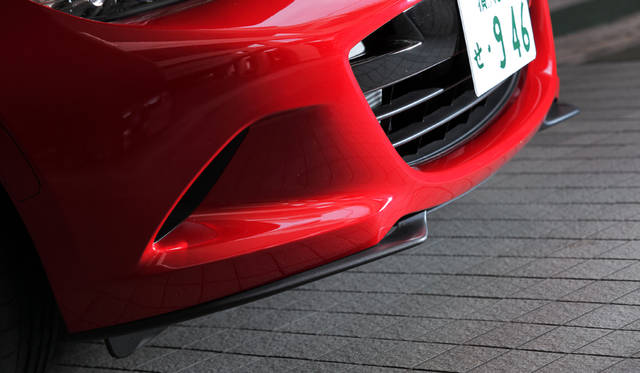 24_Mazda_Roadster
