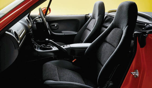 76_Mazda_Roadster