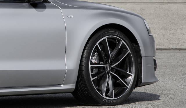Audi S8 plus|アウディ S8 プラス 020