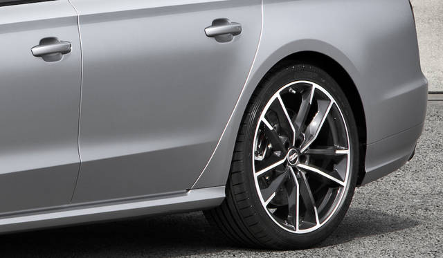 Audi S8 plus|アウディ S8 プラス 034