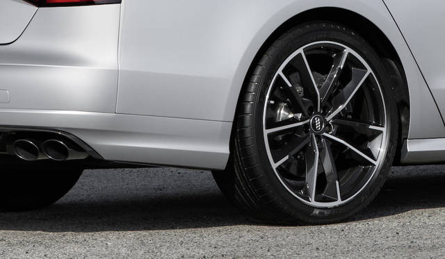 Audi S8 plus|アウディ S8 プラス 035