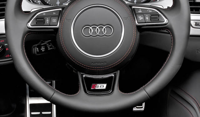 Audi S8 plus|アウディ S8 プラス 053