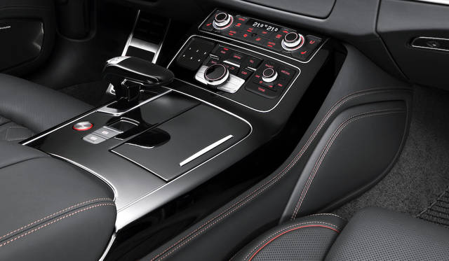 Audi S8 plus|アウディ S8 プラス 058