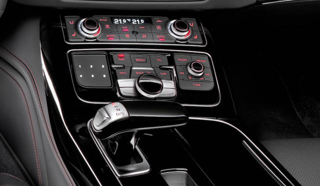 Audi S8 plus|アウディ S8 プラス 060