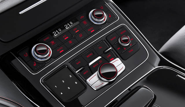 Audi S8 plus|アウディ S8 プラス 061