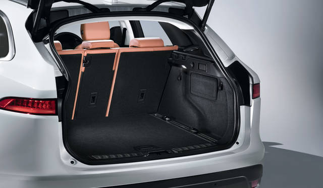 Jaguar F-Pace Portfolio|ジャガー Fペース ポートフォリオ 066 Jaguar F-Pace Portfolio|ジャガー Fペース ポートフォリオ