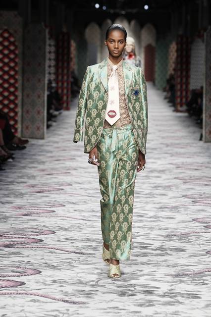 SS16DLR_London, Giles,London