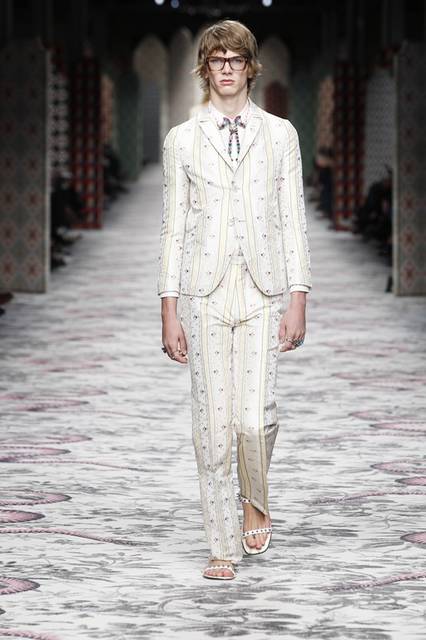 SS16DLR_London, Giles,London
