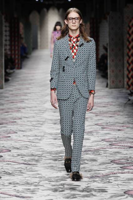 SS16DLR_London, Giles,London