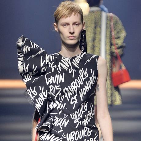 LANVIN Ready to wear spring summer 2016 PARIS october 2015_