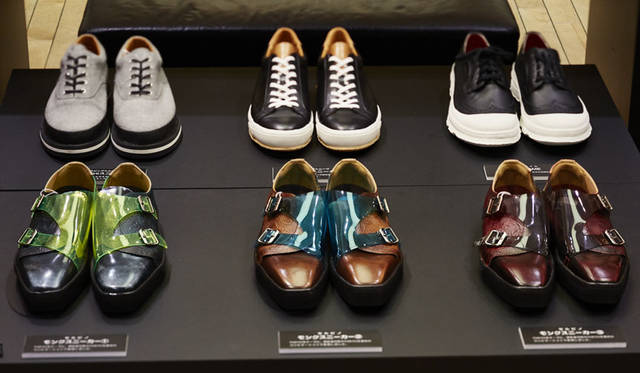 【上質本革 VERA PELLE イタリア製】新品 ISETAN MEN'S 伊勢丹メンズ 型押しレザー ベルト 80 / e54-30