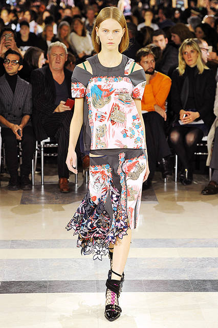サカイ 2016年春夏 ウィメンズコレクション｜sacai - Web