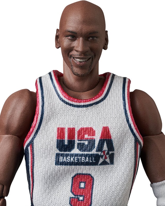 MAFEX Michael Jordan 1992 TEAM USA ジョーダン Amazon.com: Medicom Michael Jordan 1992 Team USA Mafex