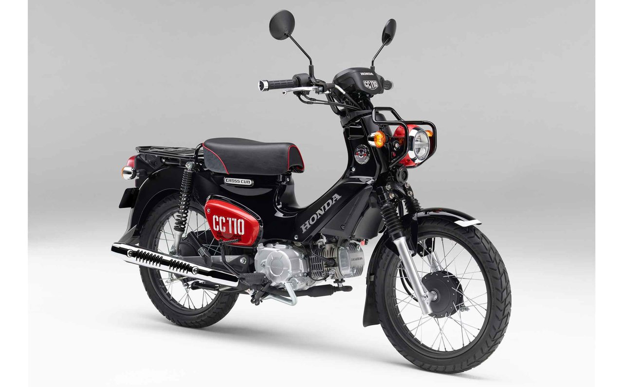 スーパーカブ110に鮮やかなイエローとブラウンシートの新色登場