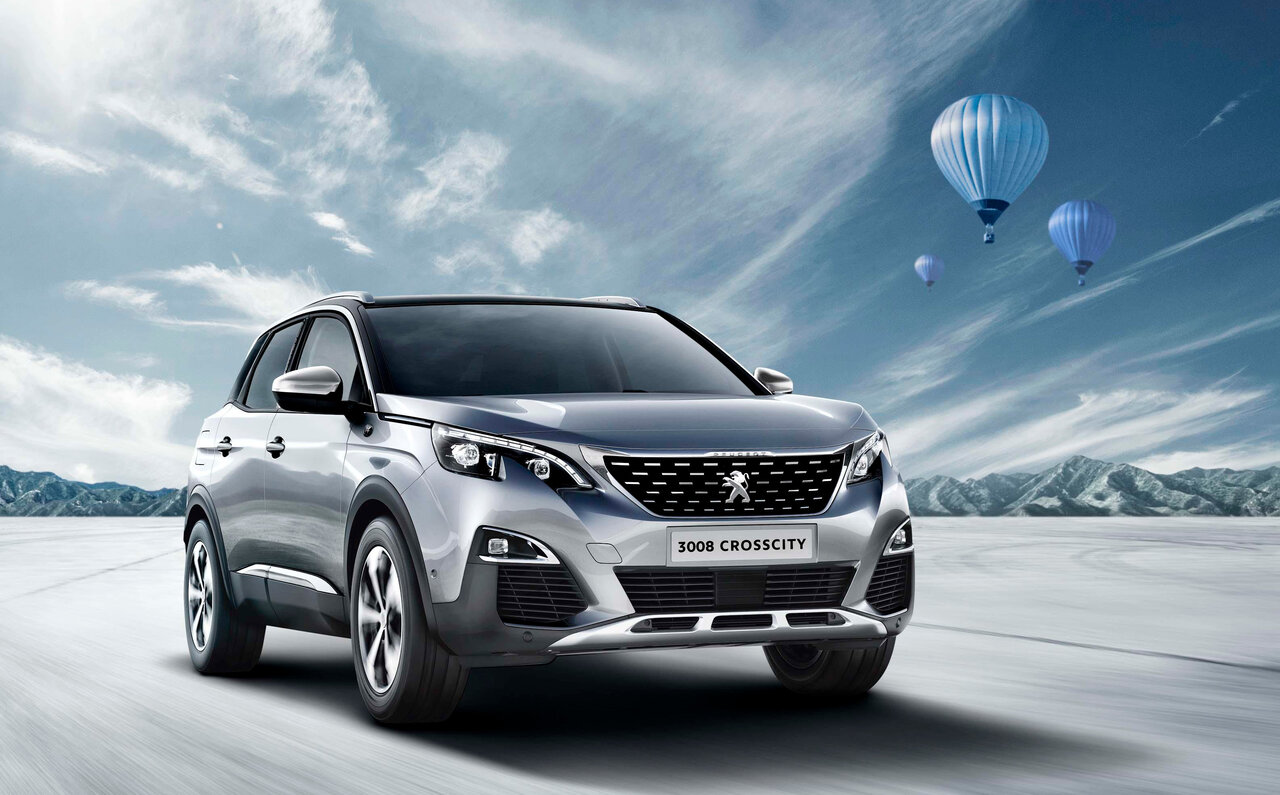 パノラミックサンルーフなどを盛り込んだプジョーSUVの｜Peugeot 