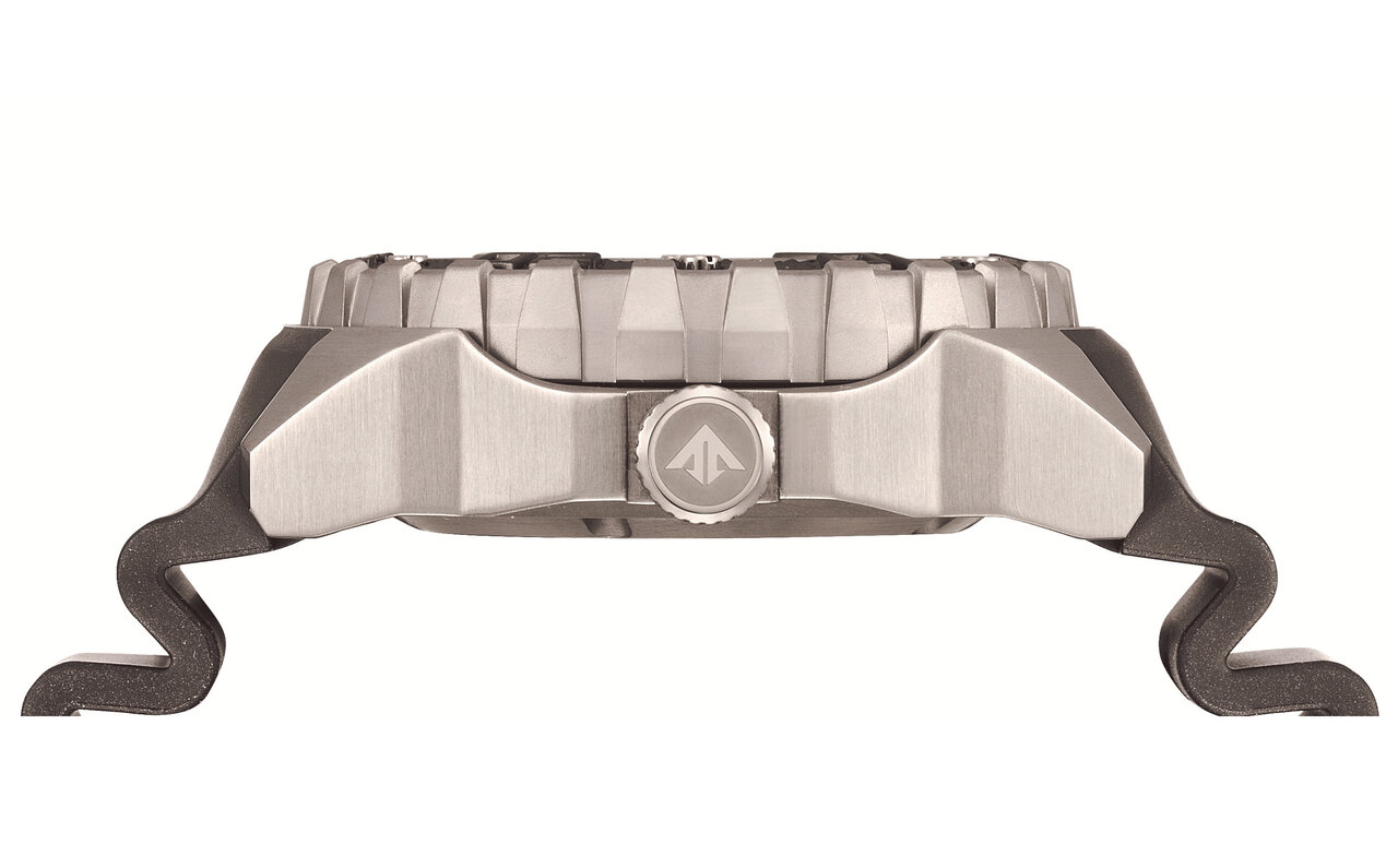 強化耐磁仕様のメカニカルダイバーズウオッチが「シチズン