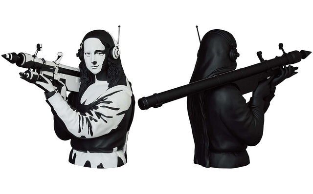 ロケットランチャーを手にしたモナ・リザが示す平和への祈...