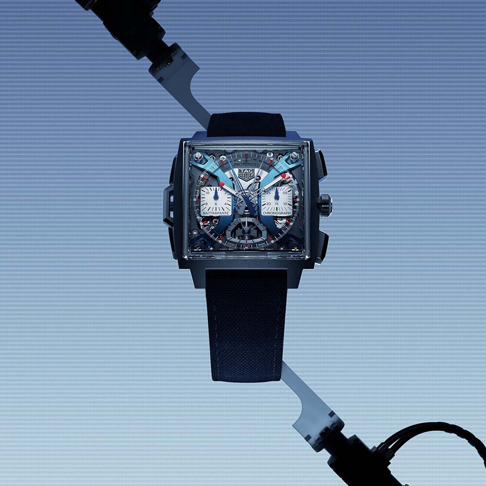 TAG HEUER 腕時計　スケルトン わずか85グラム。フルスケルトンの“モナコ”コレクション新作が