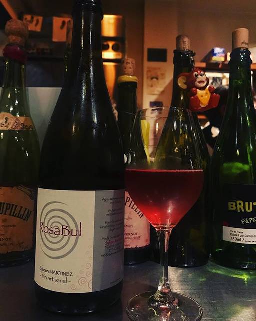 winy.tokyo on Instagram: “Rosabul 2015 / Sylvain Martinez - #Loire, #France (#GrolleauNoir) ローザブリュ 2015 / シルヴァン・マルティネズ - #フランス、#ロワール（#グロローノワール） #winytokyo #vinnature…” (16325)