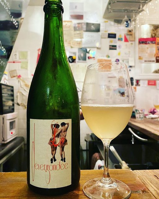 winy.tokyo on Instagram: “Devergondee 2017 / Fabrice Chaillou - #Loire, #France (#CheninBlanc) デヴェルゴンデ 2017 / ファブリス・シャイユー - #フランス、#ロワール（#シュナンブラン） #winytokyo…” (19423)