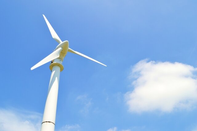 関西電力、ドローンとAI画像解析の活用による洋上風力設備の運用・維持管理技術の研究を開始