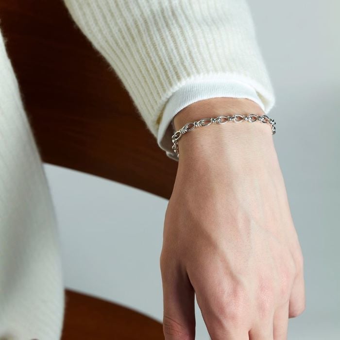 4℃ HOMME+のノットモチーフブレスレット