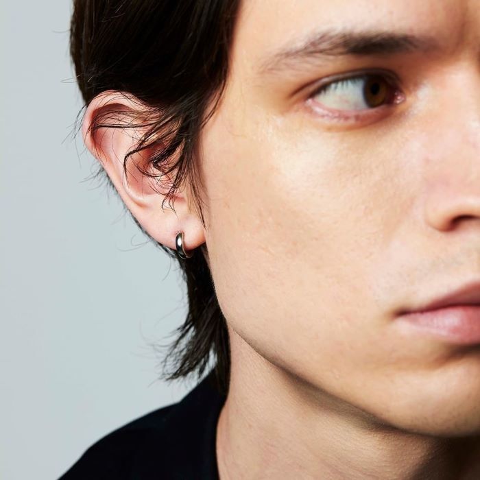 4℃ HOMME+のフープピアス