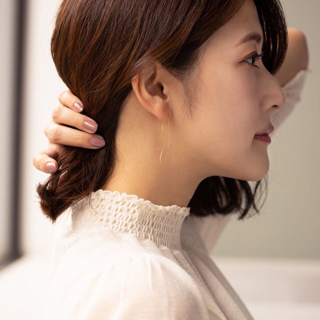 ４℃のロングピアス
