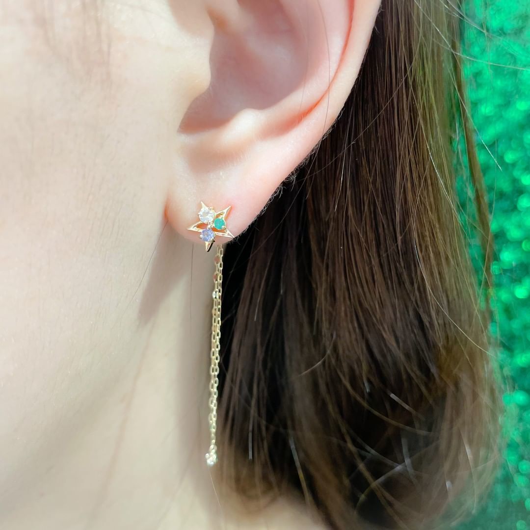 星モチーフのロングピアス