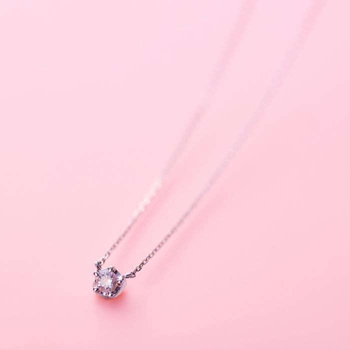 ４℃のダイヤモンドネックレス