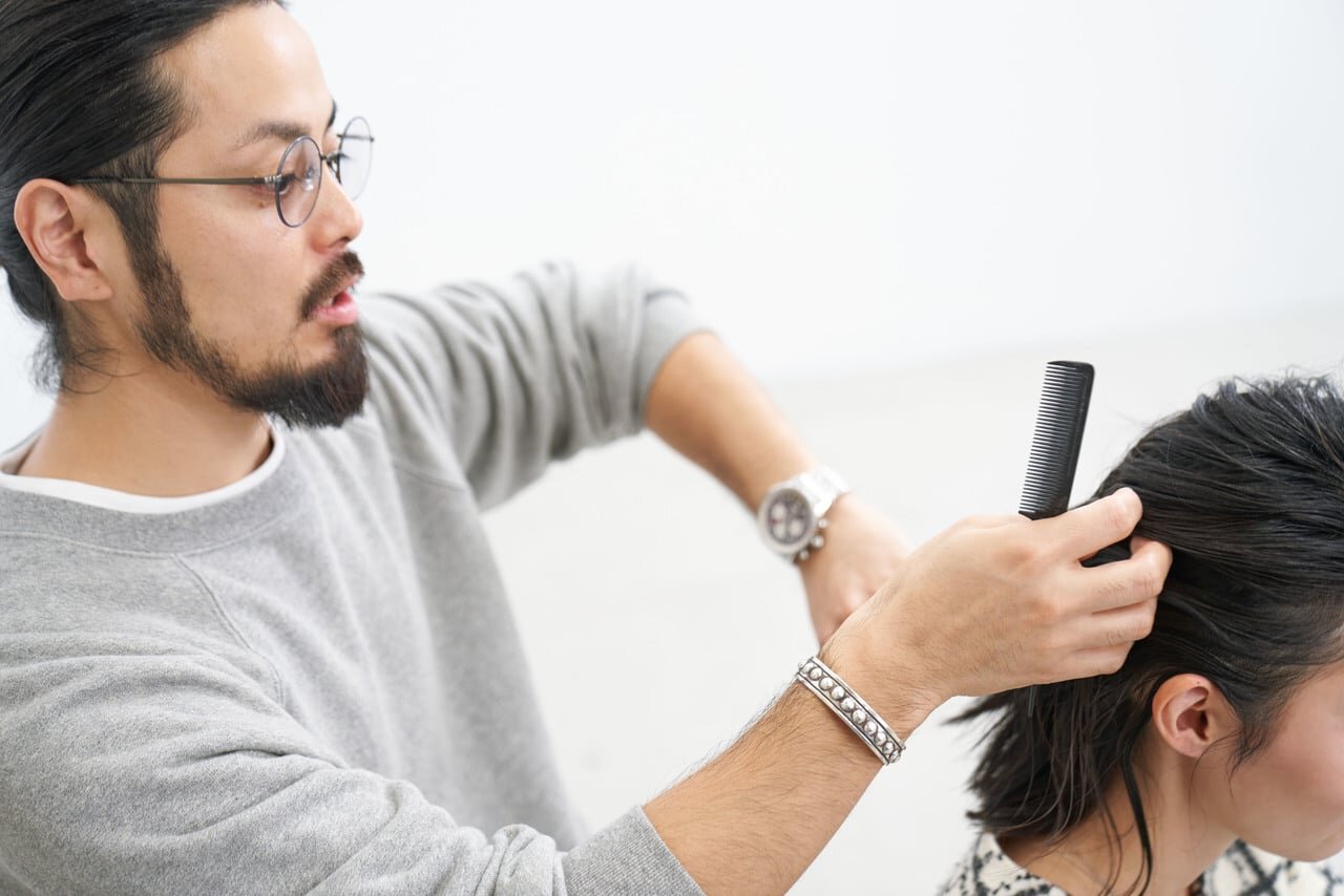 ジュエリーとヘアスタイルのバランスを意識して、女度アップを叶えて