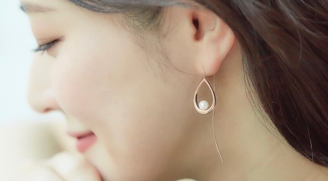 プレゼントを贈るなら繊細なピアスに想いを添えて