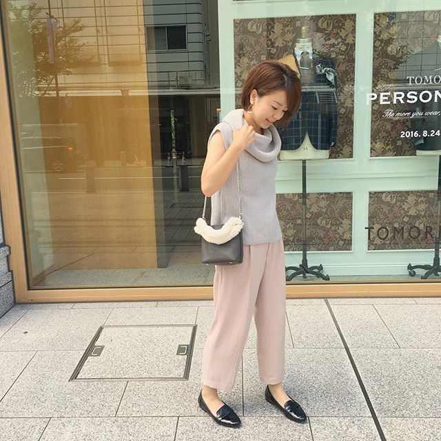 Instagram (490)