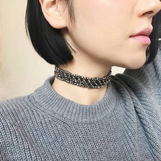 上品でありながら、クールな雰囲気を漂わせるジェンダーレ...