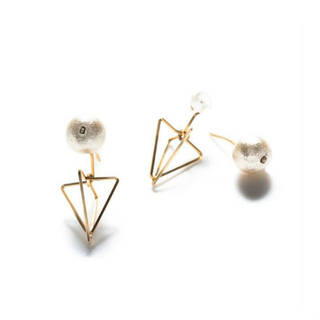 by boe (バイボー) GF プリズム コットンパール ピアス (5951)