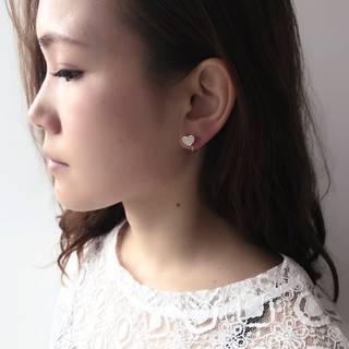 似たイメージのピアスがこちら。ノンホールピアスなので、...