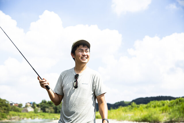 世界を駆け巡る怪魚ハンター 小塚拓矢 ルールは縛られるものではなく 作って遊ぶもの メルカリマガジン 好きなものと生きていく