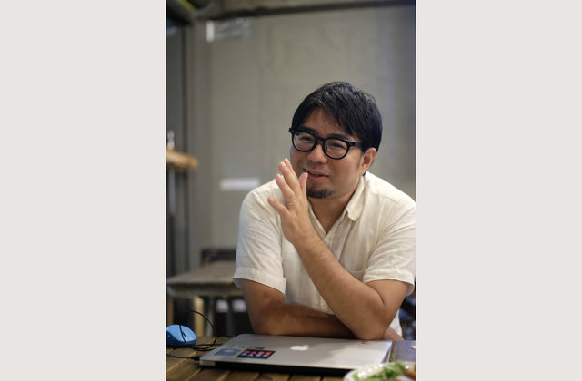 生まれたアイデアやサービスを笑顔で語る唐品さん
