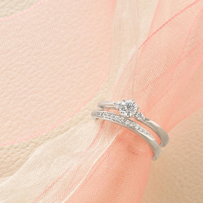 ４℃婚約指輪と結婚指輪