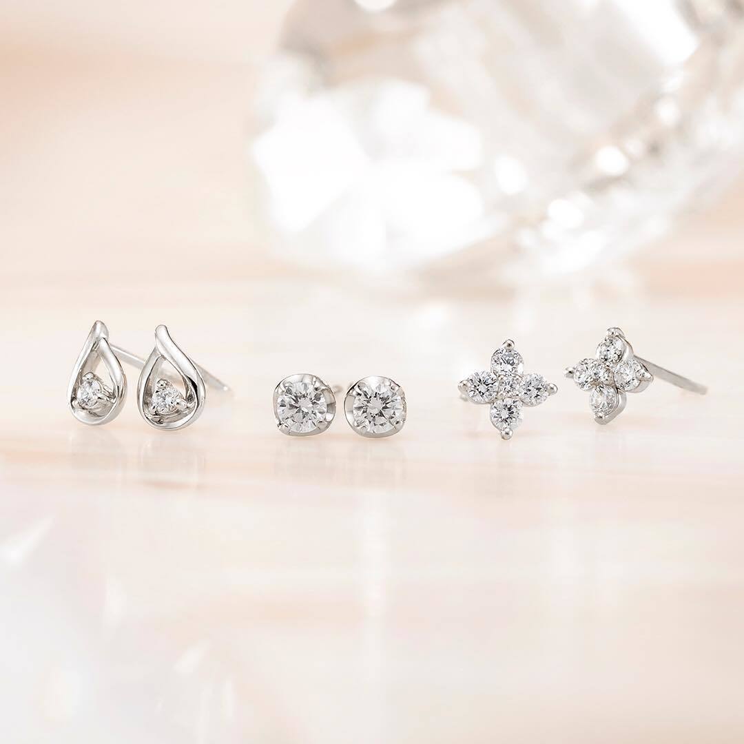 ４℃のダイヤモンドピアス