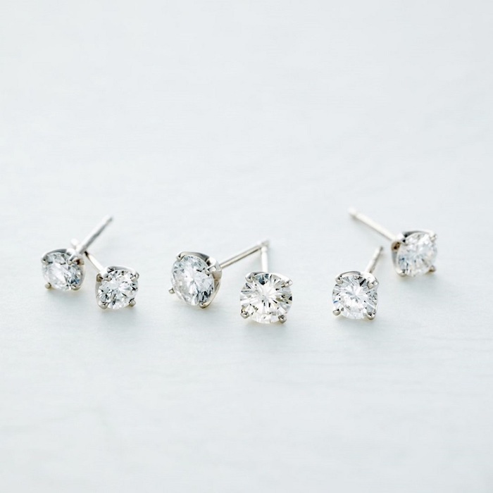 ４℃のピアス
