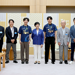 【東京都】【知事の部屋】表敬訪問（「国際経済オリンピック2026深圳大会」日本代表選手）