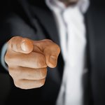 「地方転勤するくらいなら退職してやる」という人が27%も!?給料を上げる、期限付きの転勤などの条件付きならば退職しない人は53%!多くの人は地方転勤についてネガティブに考えているのか?